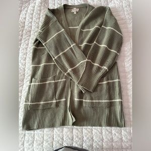 Long green Cardigan